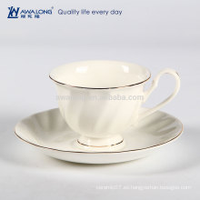 Pure White Whorl Design Bone China Taza de café y platillos estilo europeo taza de té de la tarde en oro